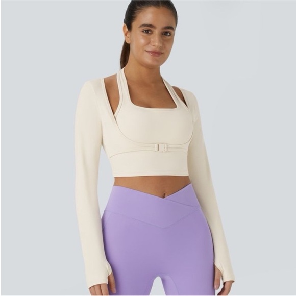 Halara NWT Cropped Long Sleeve Buckle
Top - Picture 1 of 8